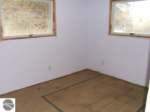 10655 Riverside Drive Honor, MI 49640 - Photo 13 of 13 1722305-12.JPG
