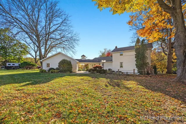 $575,000 | 7472 84th Street Southeast, Caledonia, MI 49316