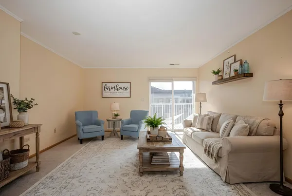 $105,000 | 801 North McLean Boulevard, Unit 320, Elgin, IL 60123