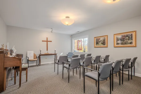 $105,000 | 801 North McLean Boulevard, Unit 320, Elgin, IL 60123