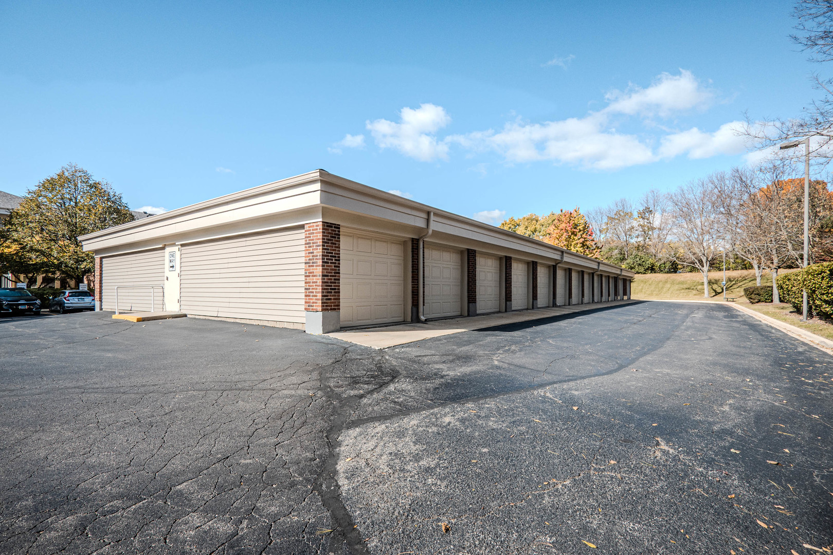 801 North McLean Boulevard, Unit 320 Elgin, IL 60123 - Photo 33 of 38