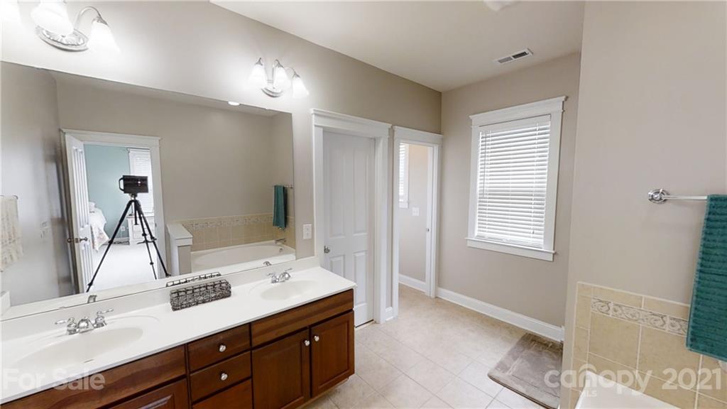 4116 Library Lane Northwest Conover, NC 28613 - Photo 27 of 47 Gallery Image 27