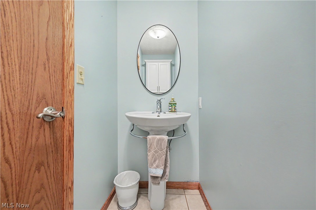 1684 Rock Road Ontario, OH 44903 - Photo 19 of 50