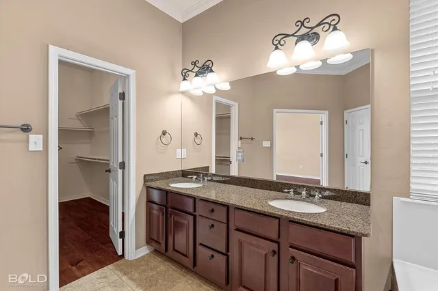 $2,300 | 1124 Crystal Creek Drive, Shreveport, LA 71106