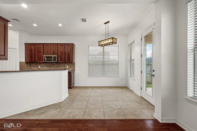 $2,300 | 1124 Crystal Creek Drive, Shreveport, LA 71106