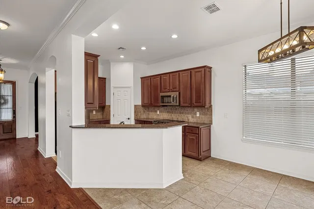 $2,300 | 1124 Crystal Creek Drive, Shreveport, LA 71106