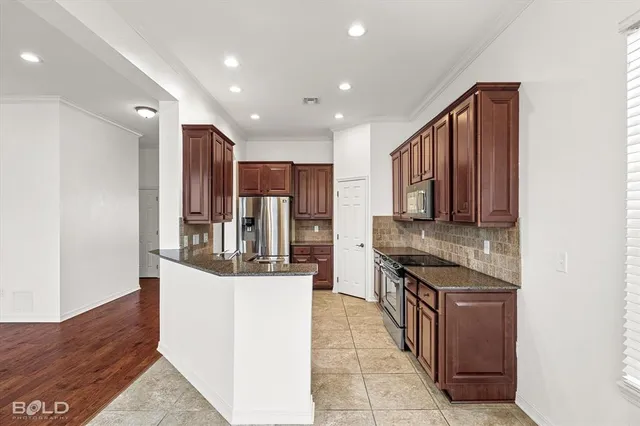 $2,300 | 1124 Crystal Creek Drive, Shreveport, LA 71106