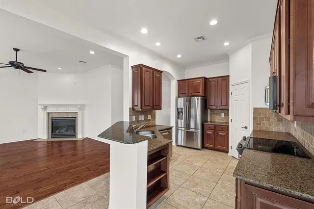 $2,300 | 1124 Crystal Creek Drive, Shreveport, LA 71106