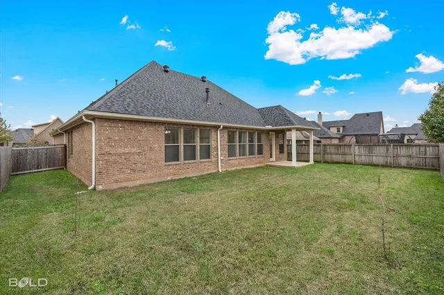 $2,300 | 1124 Crystal Creek Drive, Shreveport, LA 71106