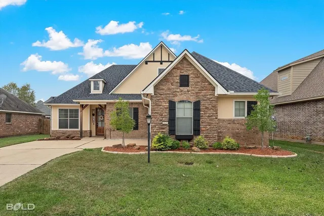 $2,300 | 1124 Crystal Creek Drive, Shreveport, LA 71106