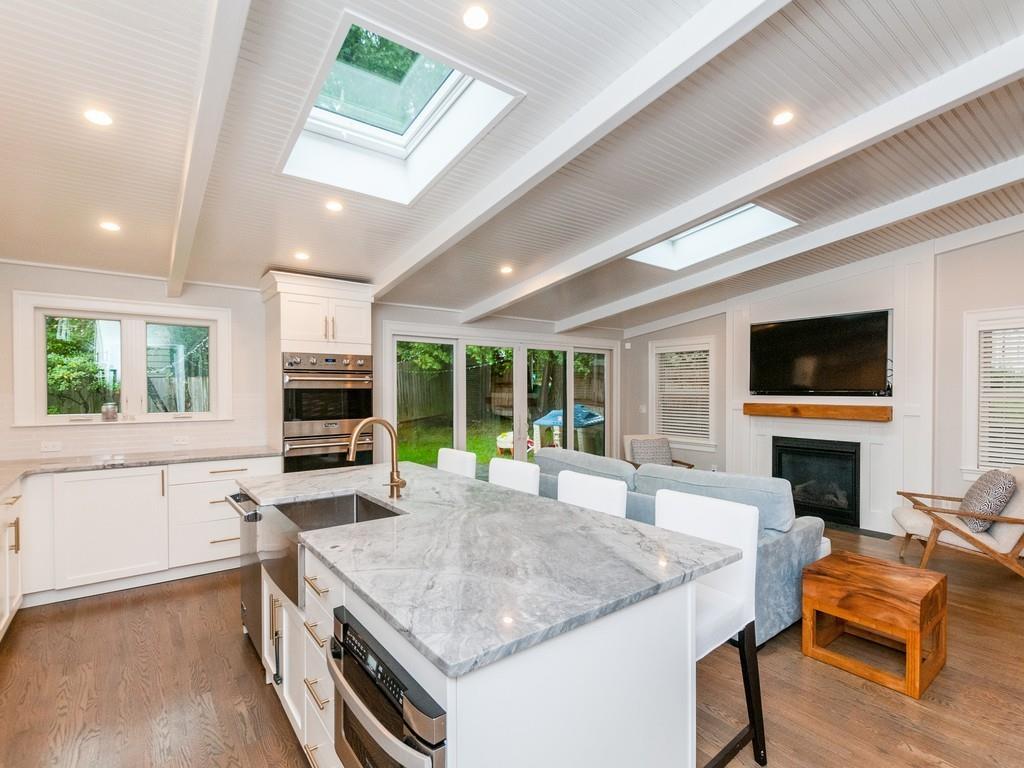 216 Quinobequin Road Newton, MA 02468 - Photo 3 of 18
