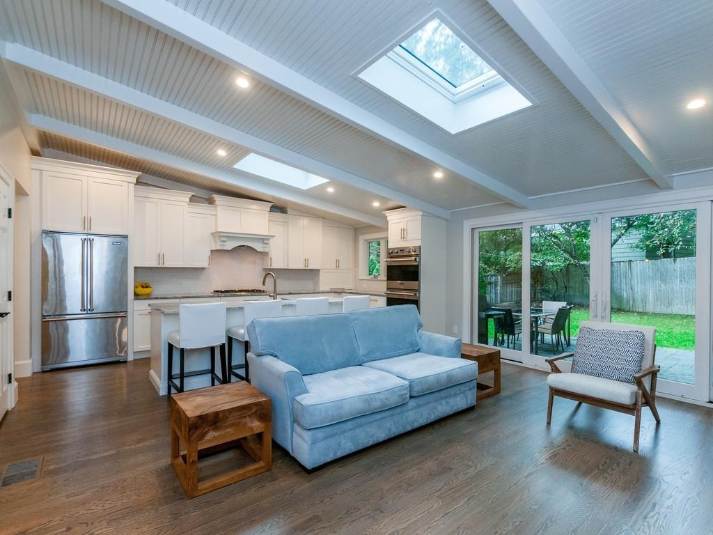 216 Quinobequin Road Newton, MA 02468 - Photo 5 of 18