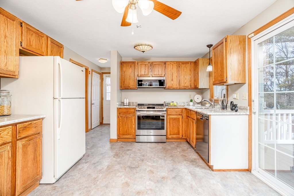 58 Bear Hill Road Gardner, MA 01440 - Photo 18 of 42