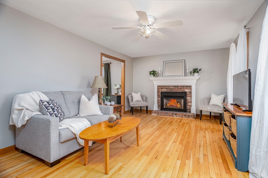 58 Bear Hill Road Gardner, MA 01440 - Photo 4 of 42