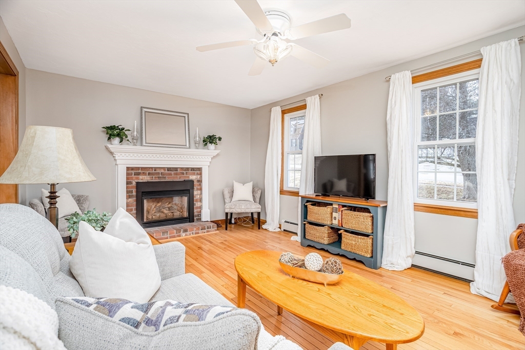 58 Bear Hill Road Gardner, MA 01440 - Photo 5 of 42