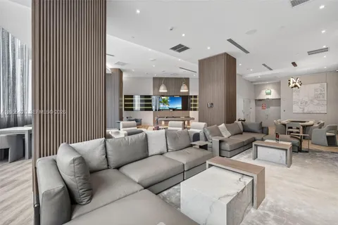 $1,700,000 | 333 Las Olas Way, Unit 3106, Fort Lauderdale, FL 33301