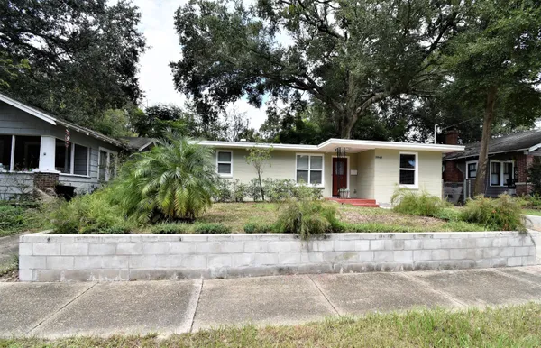 $1,795 | 3843 Valencia Road, Jacksonville, FL 32205