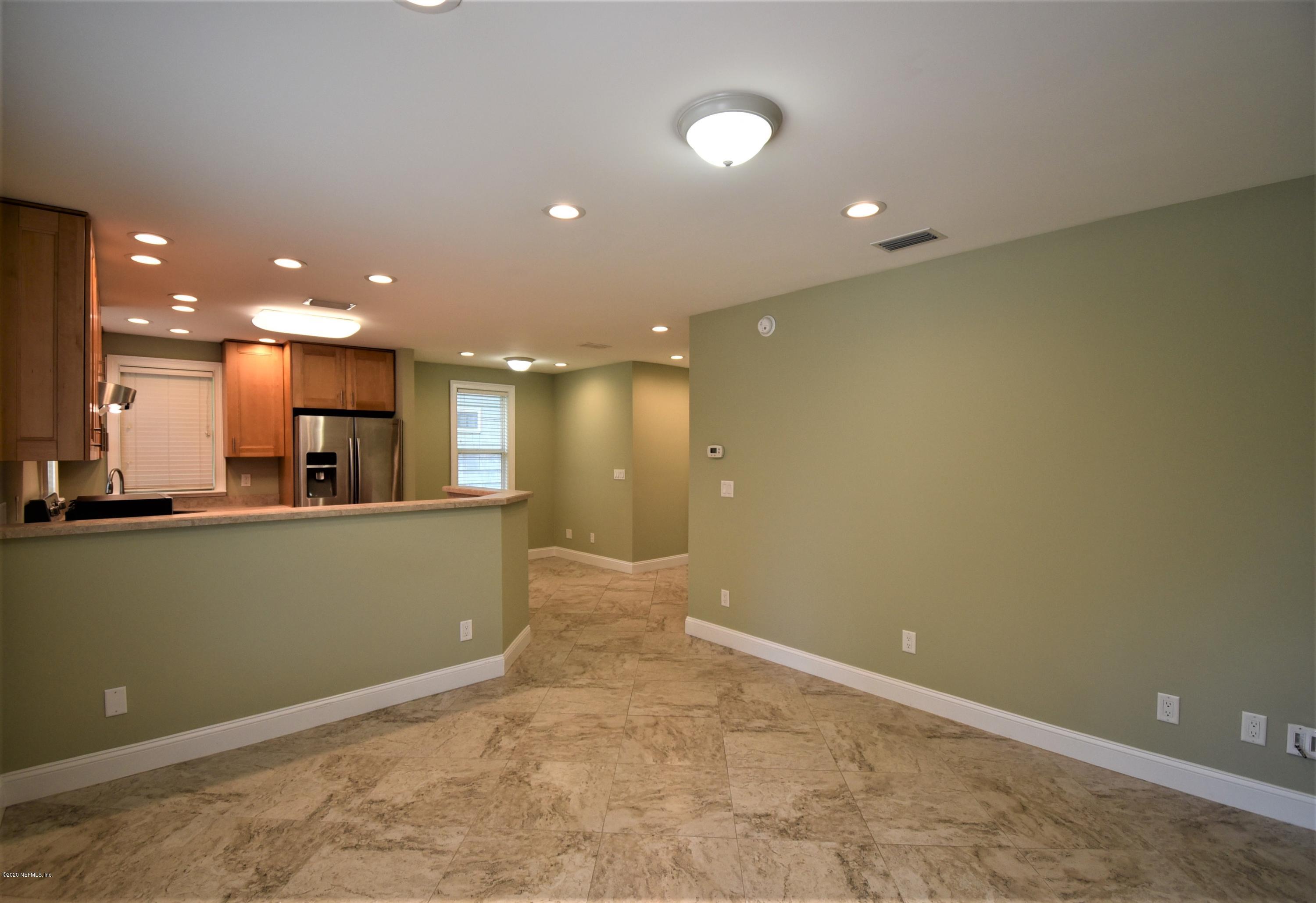 3843 Valencia Road Jacksonville, FL 32205 - Photo 4 of 21 DSC_2750