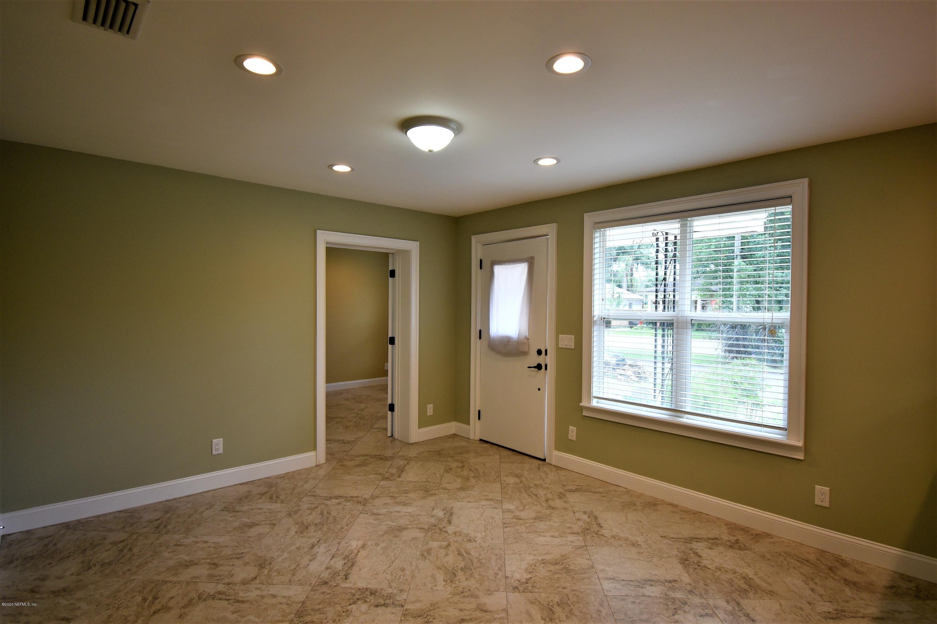 3843 Valencia Road Jacksonville, FL 32205 - Photo 6 of 21 DSC_2752