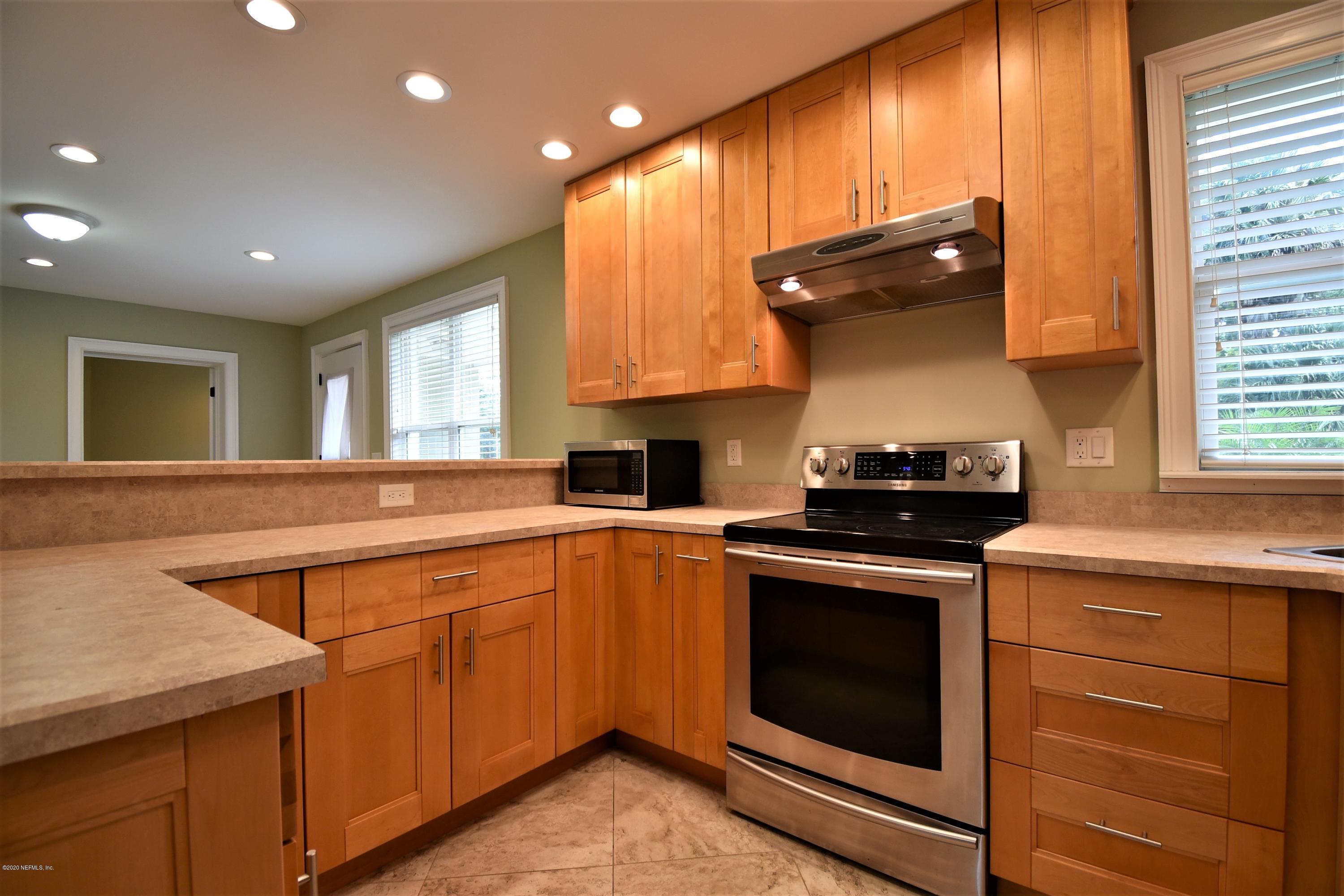 3843 Valencia Road Jacksonville, FL 32205 - Photo 8 of 21 DSC_2754