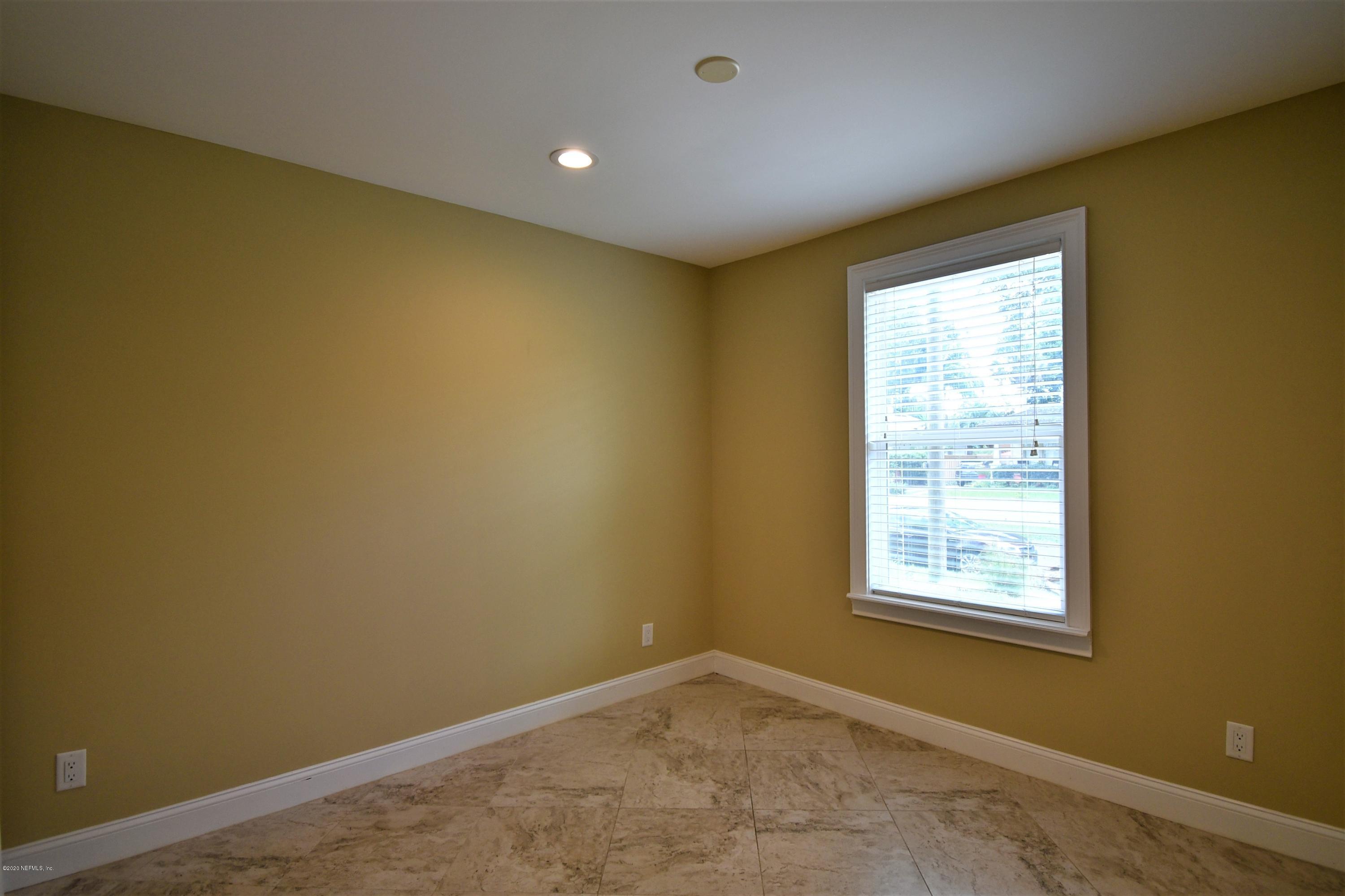 3843 Valencia Road Jacksonville, FL 32205 - Photo 10 of 21 DSC_2761