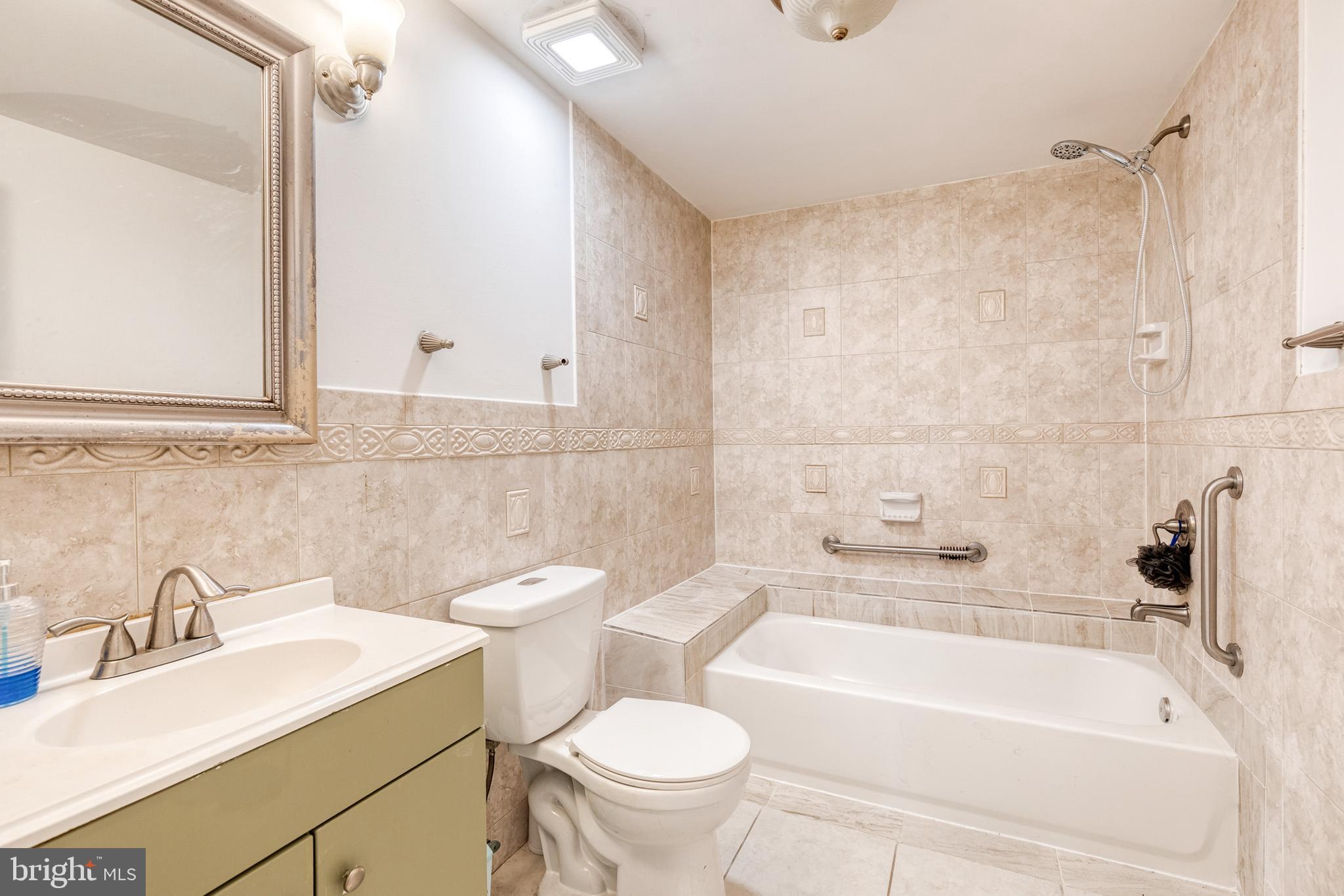 958 Middleborough Road Essex, MD 21221 - Photo 18 of 23
