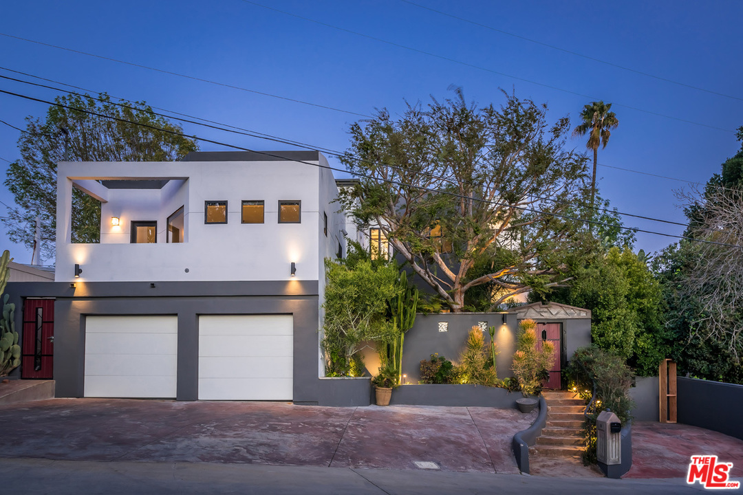 4142 Vanetta Drive Studio City, CA 91604 - Photo 2 of 43