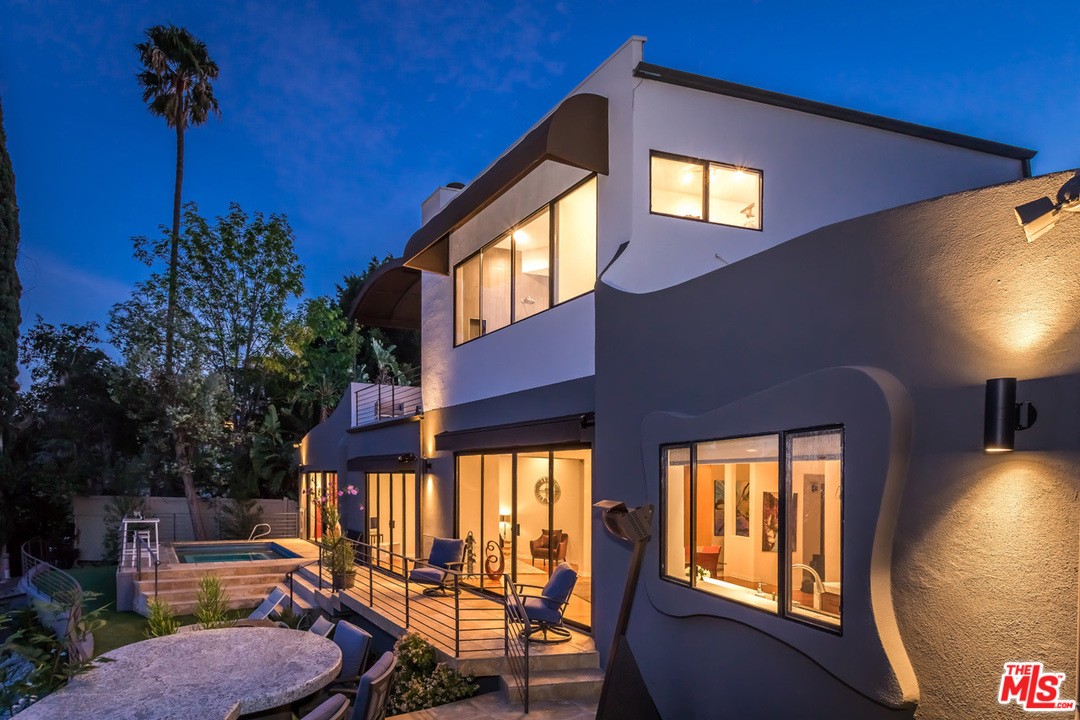 4142 Vanetta Drive Studio City, CA 91604 - Photo 34 of 43