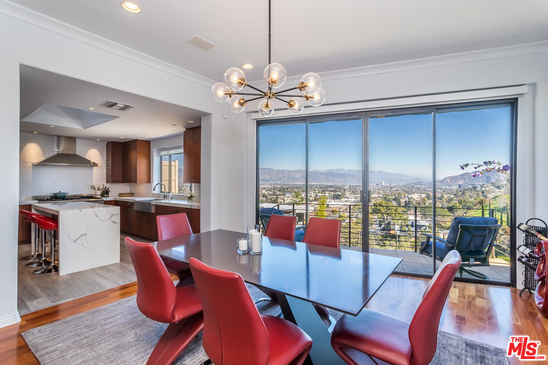 4142 Vanetta Drive Studio City, CA 91604 - Photo 5 of 43