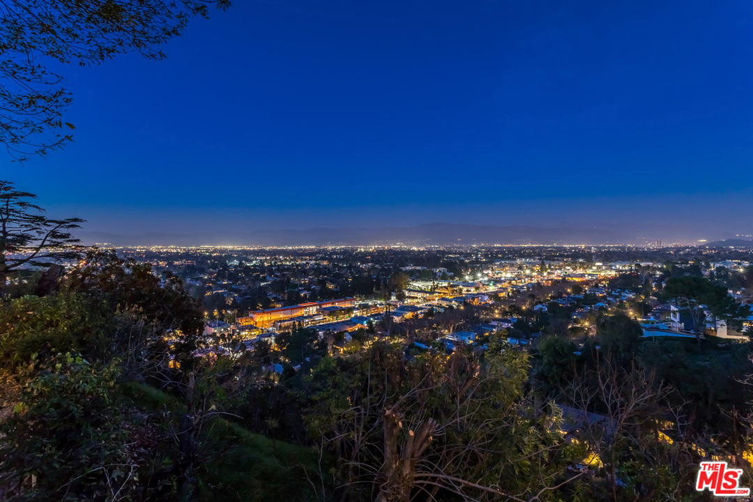 4142 Vanetta Drive Studio City, CA 91604 - Photo 42 of 43