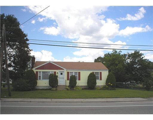 1765 West Shore Road Warwick, RI 02889 - Photo 1 of 6 Exterior Front.