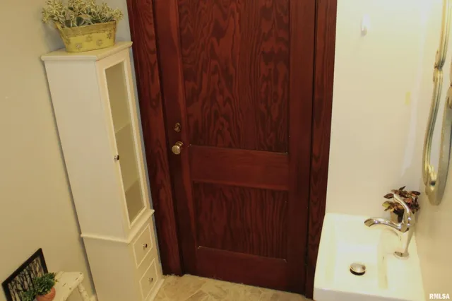 a bathroom with a tub