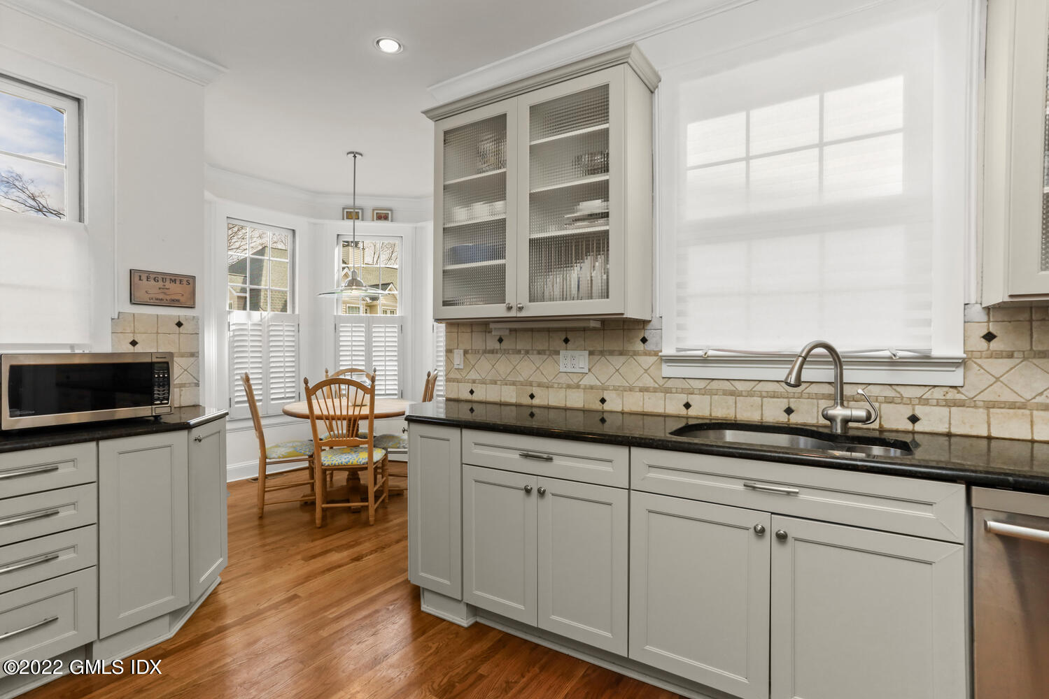 Eat In Kitchen