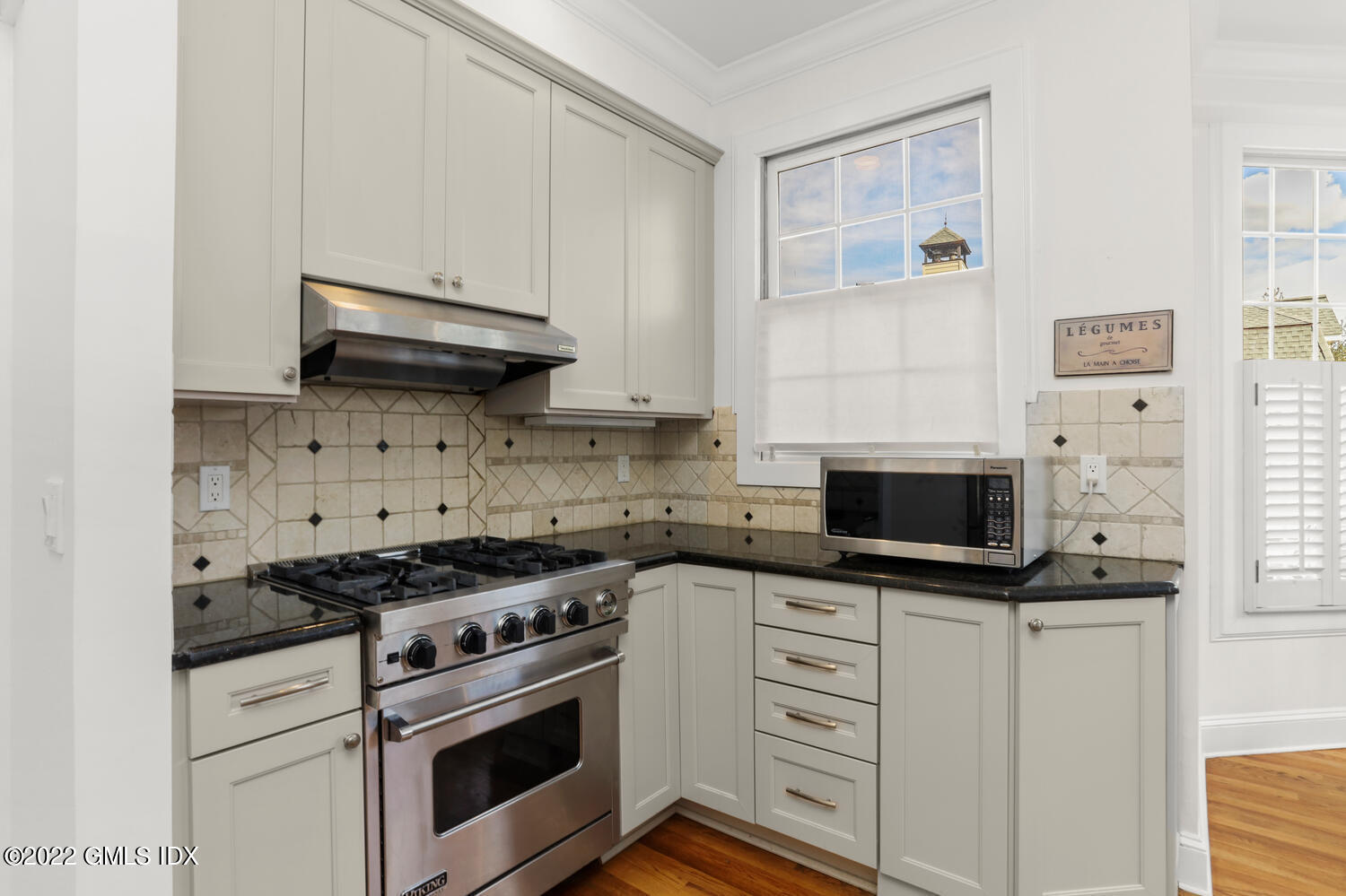 48 Spring Street, Unit 7 Greenwich, CT 06830 - Photo 8 of 27 Stainless Steel Appliances