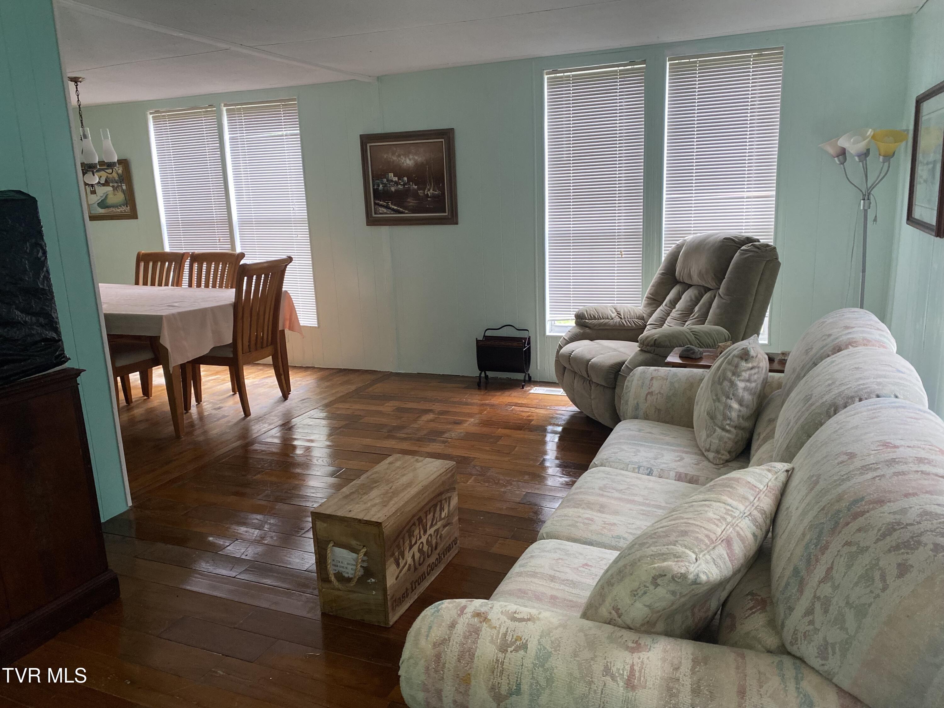 107 Love Blevins Lane Erwin, TN 37650 - Photo 26 of 27 IMG_3460