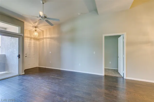 $1,575 | 2305 West Horizon Ridge Parkway, Unit 2023, Henderson, NV 89052