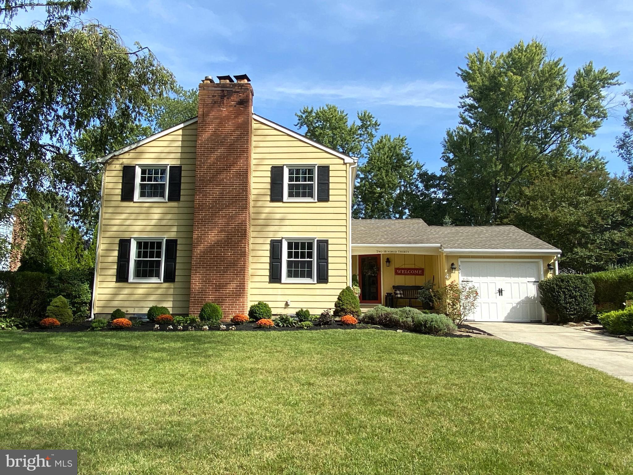 230 Sharrowvale Road Cherry Hill, NJ 08034 - Photo 2 of 25