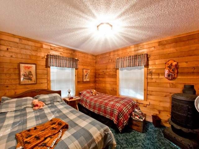 W7070 Loop Road Tomahawk, WI 54487 - Photo 12 of 20 Gallery Image 12