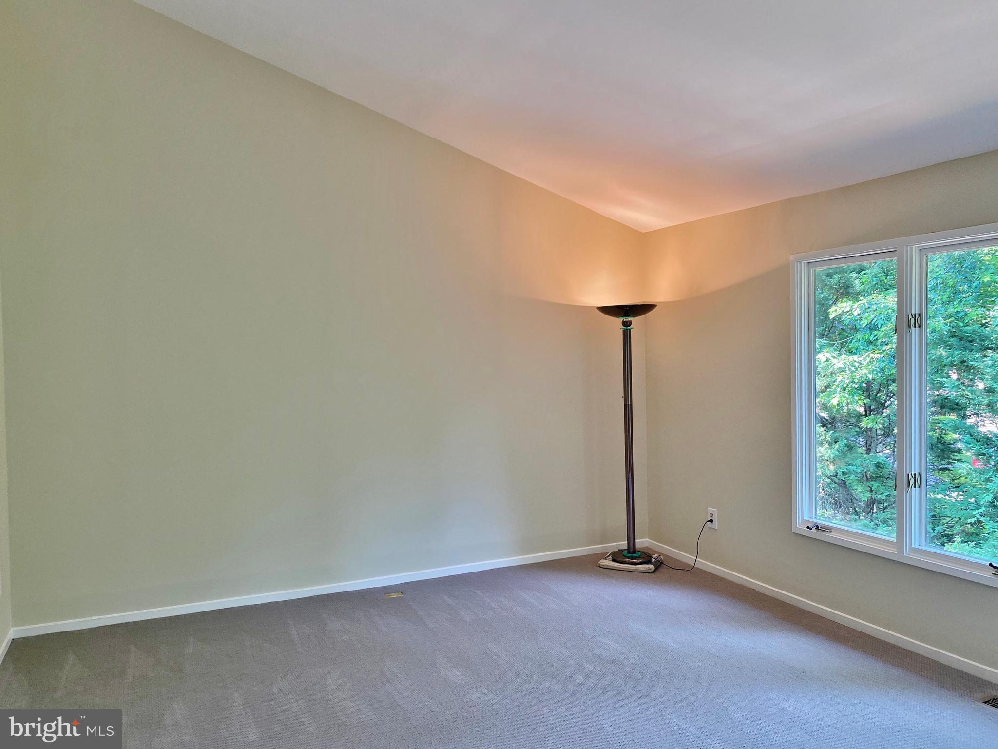 10944 Whiterim Drive Potomac, MD 20854 - Photo 20 of 46