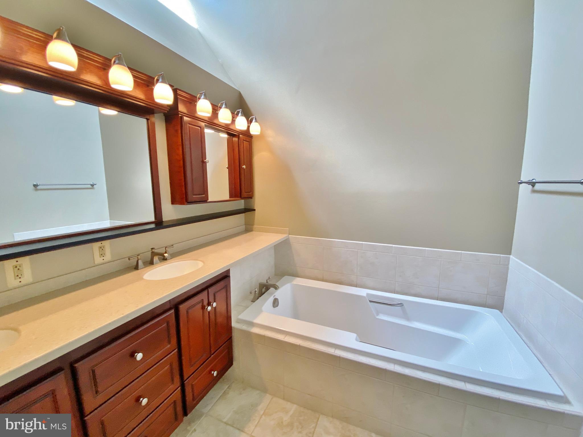 10944 Whiterim Drive Potomac, MD 20854 - Photo 26 of 46