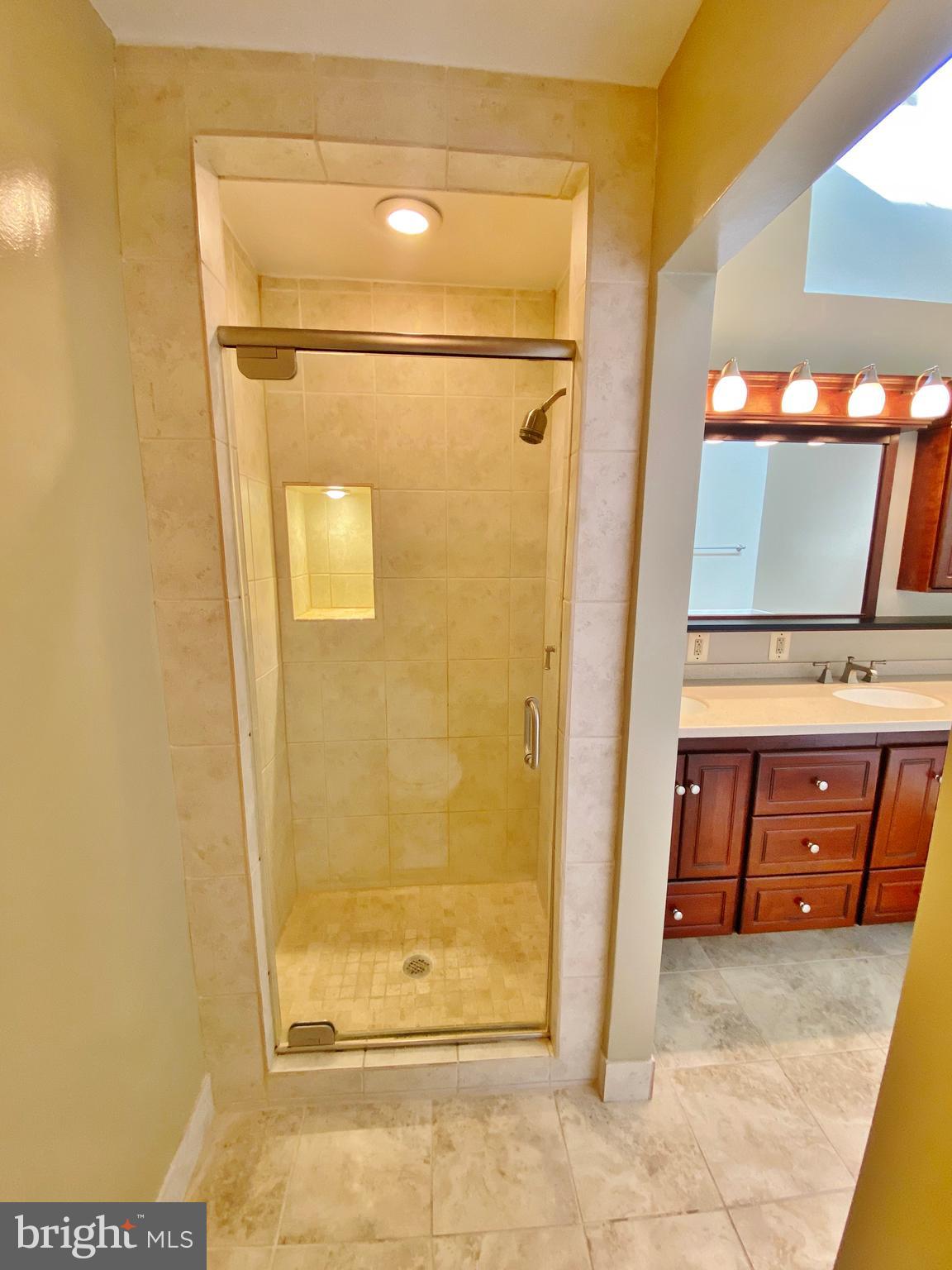 10944 Whiterim Drive Potomac, MD 20854 - Photo 29 of 46