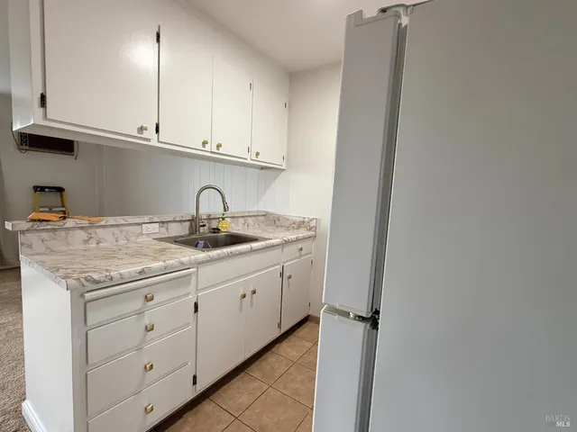 $1,400 | 825 1st Street, Benicia, CA 94510