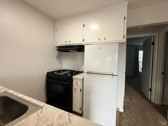 $1,400 | 825 1st Street, Benicia, CA 94510