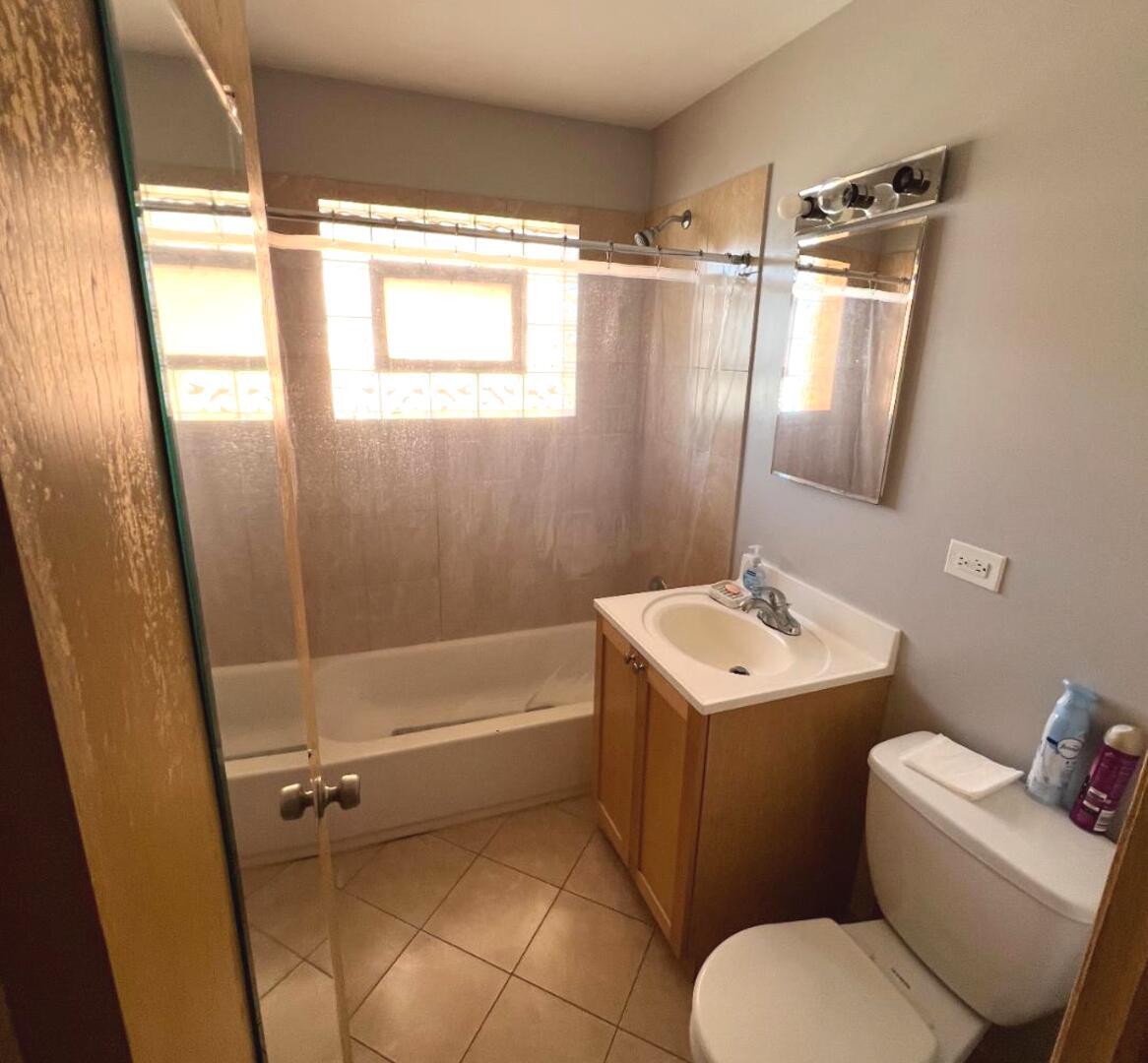 6636 North Harlem Avenue, Unit 2W Chicago, IL 60631 - Photo 6 of 8