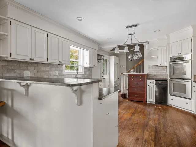 $483,000 | 1218 Shadowood Drive, Spartanburg, SC 29301