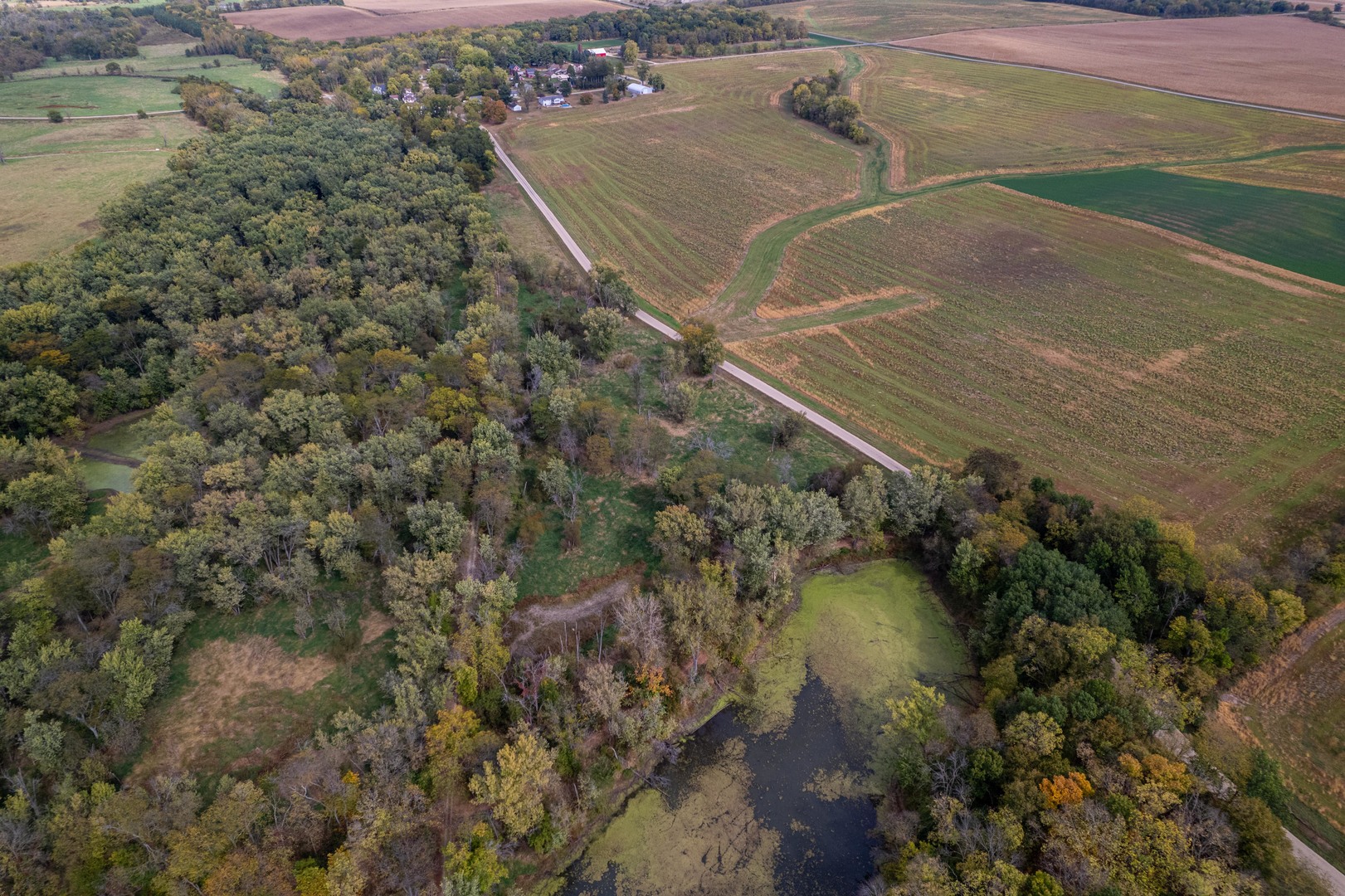 3537-3577 North Iris Hill Road Freeport, IL 61032 - Photo 25 of 60 a aerial view of a house with a yard