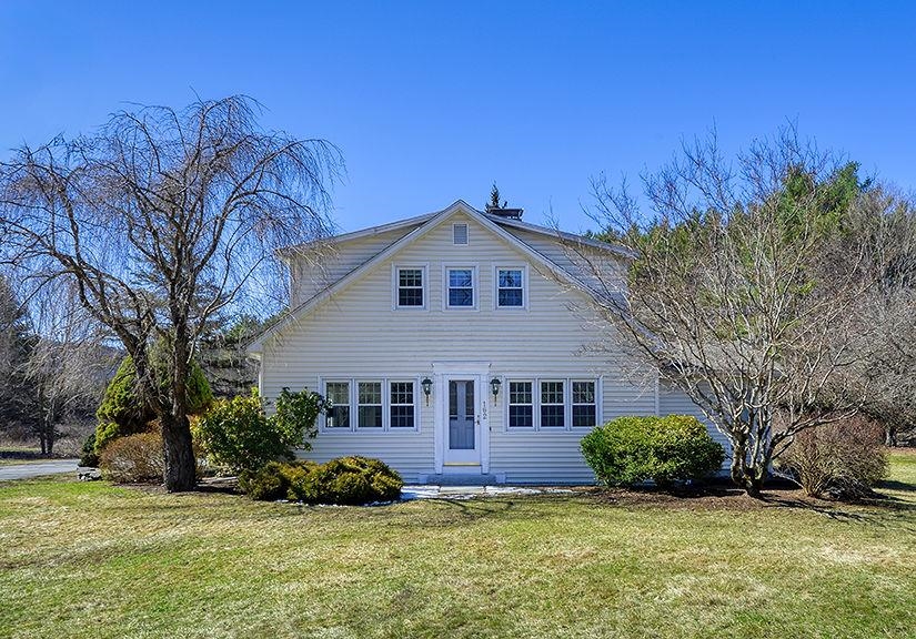 162 Hurricane Road Keene, NH 03431 - Photo 2 of 40