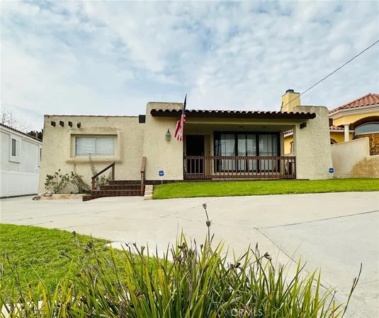 $9,450 | 327 South Meadows Avenue, Manhattan Beach, CA 90266