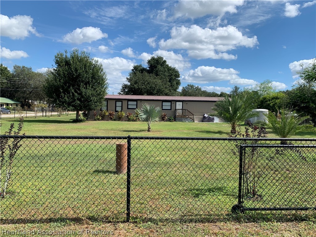 2222 Harris Road Wauchula, FL 33873 - Photo 1 of 20 Gallery Image 1