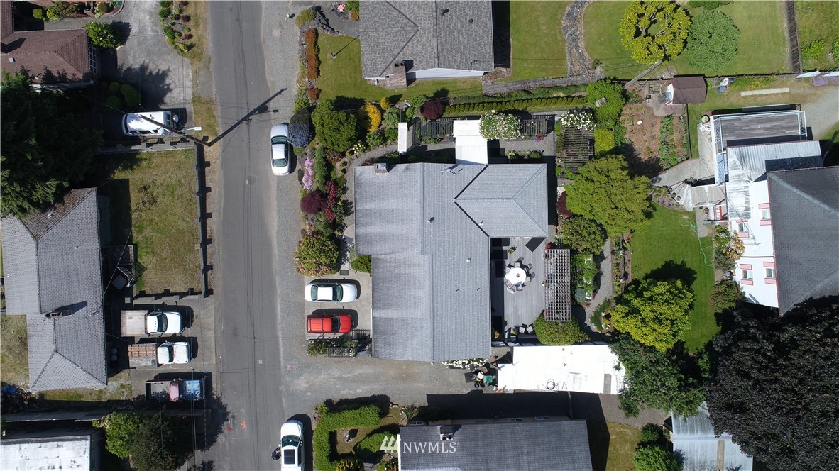 9040 Meridian Place North Seattle, WA 98103 - Photo 22 of 22 Gallery Image 22